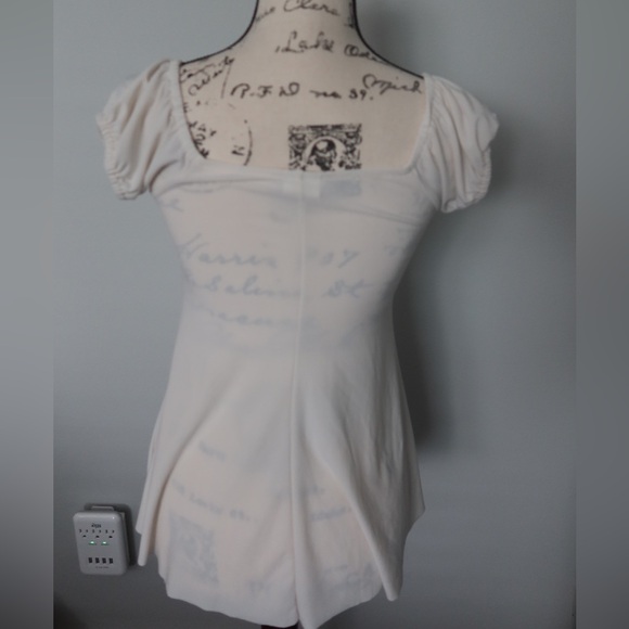 Super cute, flowy, & soft - Picture 3 of 5